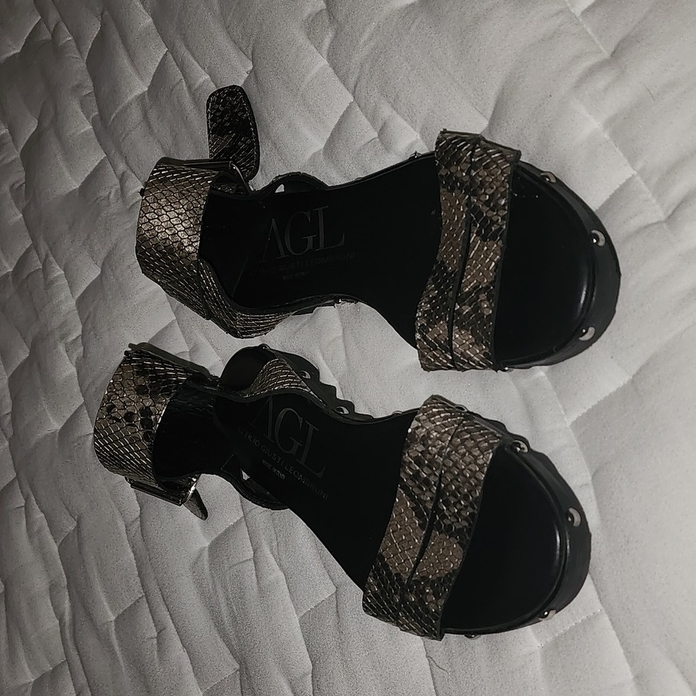 AGL sandals